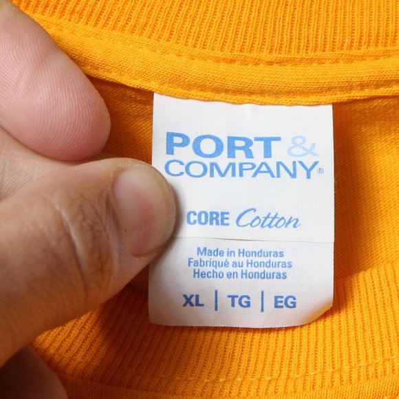 McDonalds Shirt Mens XL Yellow Employee Crispy Chicken Sandwich Tee - Picture 3 of 5